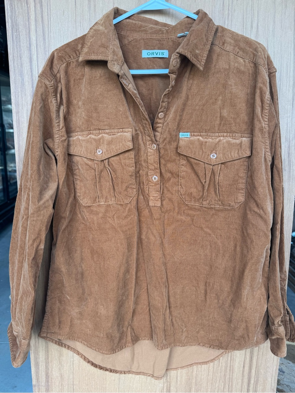 Orvis Women’s Corduroy Shirt Size M Brown Tan Pullover Button Outdoor Casual